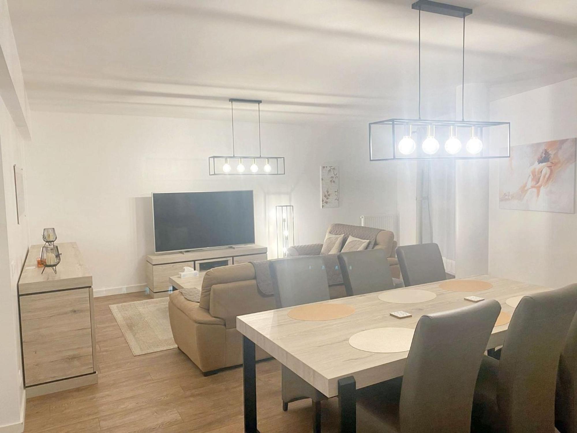 Modern Apartment In Cureghem Anderlecht 134 M² + Terrace ブリュッセル エクステリア 写真